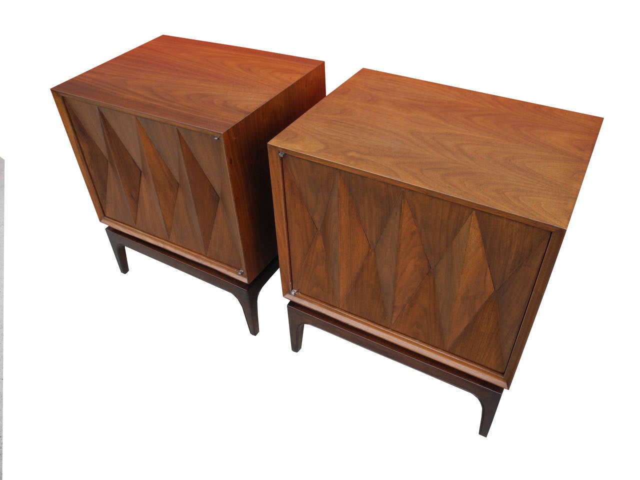 American Pair of Mid-Century Walnut Bedside Tables