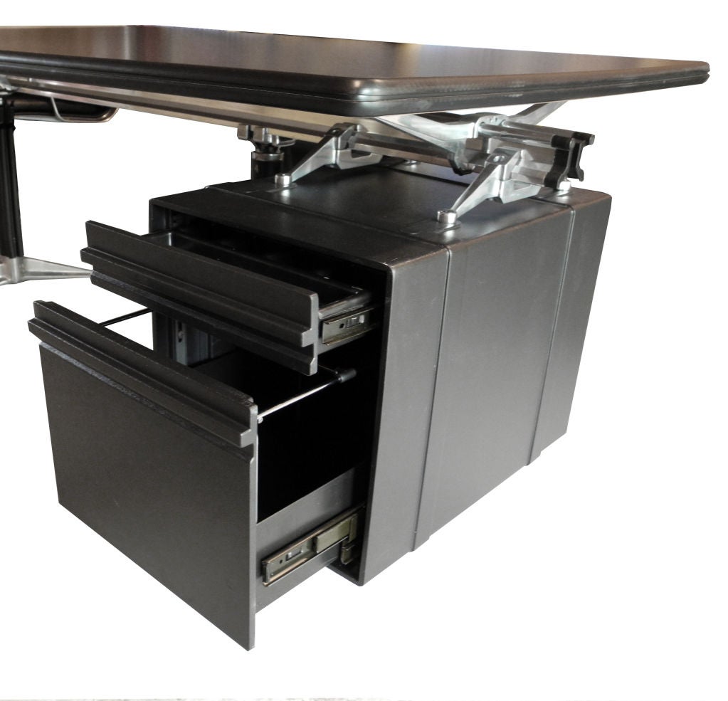 Bruce Burdick Desk for Herman Miller 1