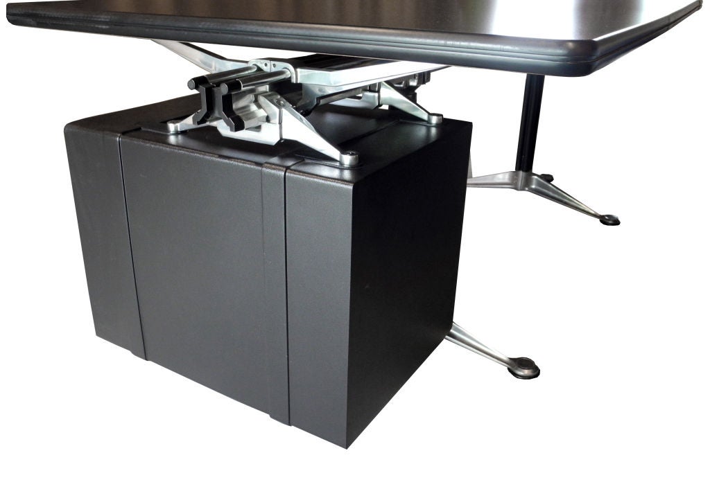 Bruce Burdick Desk for Herman Miller 2