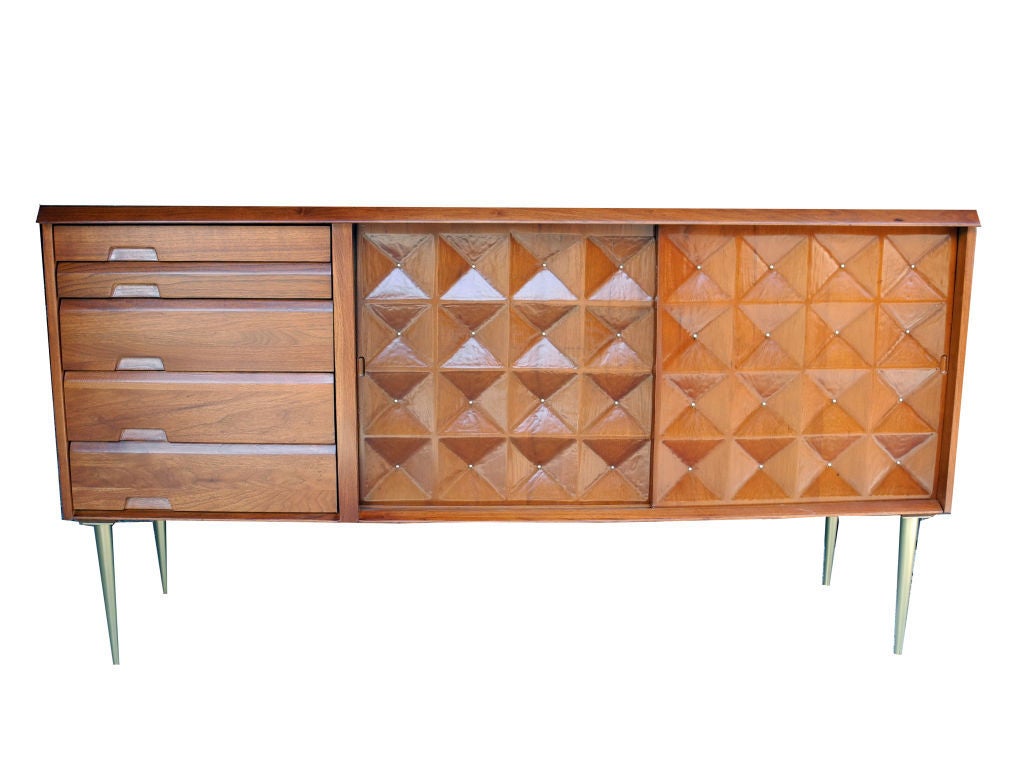 Mid-Century Modern Sideboard/Credenza/Bar in Butternut by Salvatore Bevilacqua In Good Condition In Hudson, NY