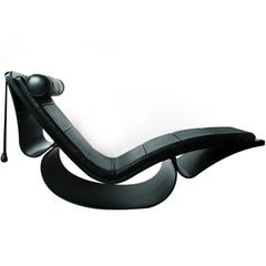 "Rio" Rocking Chaise by Oscar Niemeyer