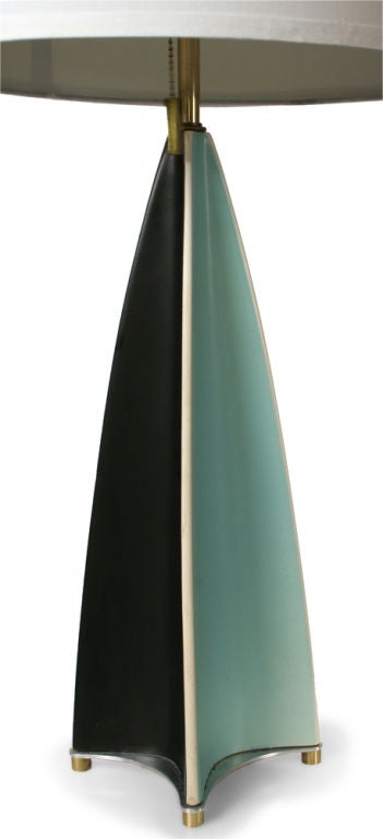 American Parabolic Fin Table Lamp by Gerald Thurston for Lightolier In Excellent Condition For Sale In New York, NY