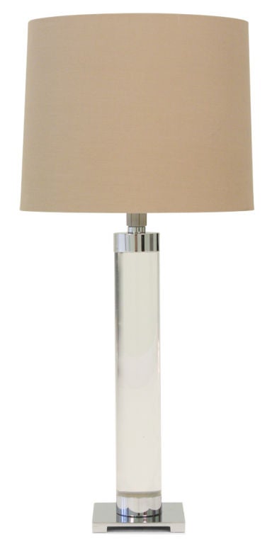 A pristine pair of table lamps comprising 3 1/2