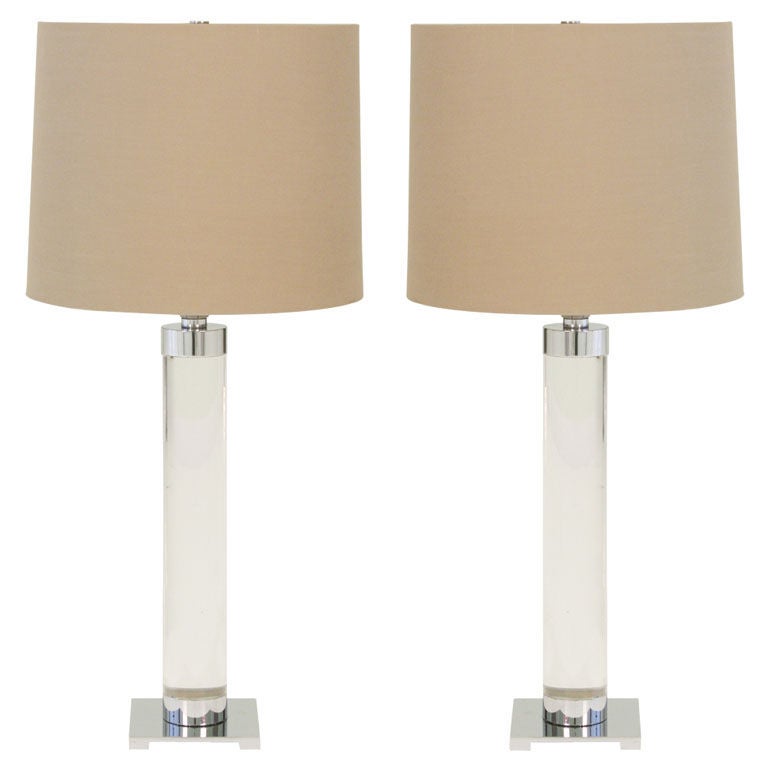 American Crystal Lucite Column Table Lamps by Stewart Ross James or Hansen NYC For Sale