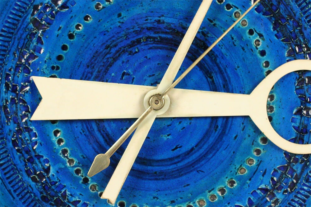 azure wall clock