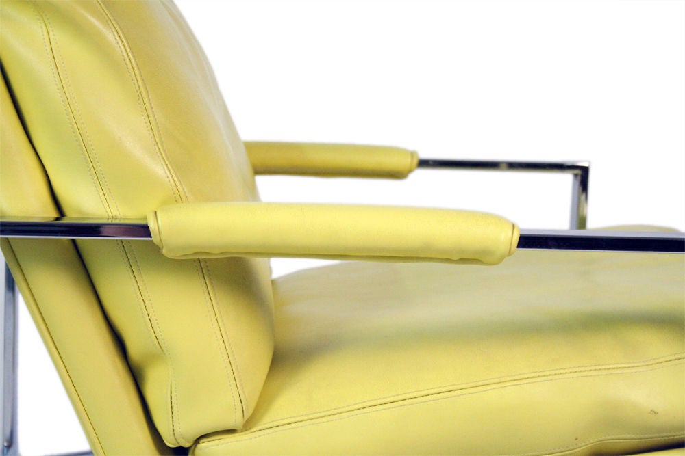 American Lemon Yellow Upholstered Lounge Chairs by Milo Baughman In Excellent Condition For Sale In New York, NY