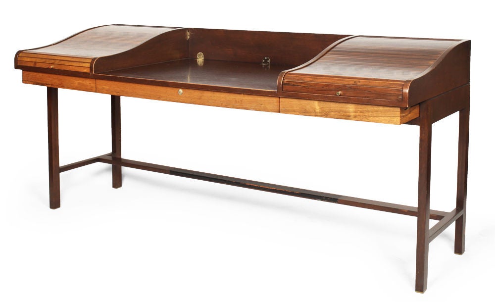 American Executive Roll Top Partner's Desk by Edward J Wormley for Dunbar In Excellent Condition For Sale In New York, NY