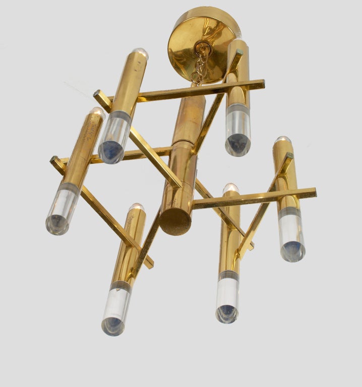 Mid-Century Modern Italian Brass and Lucite Tube Cluster Pendant by Gaetano Sciolari For Sale