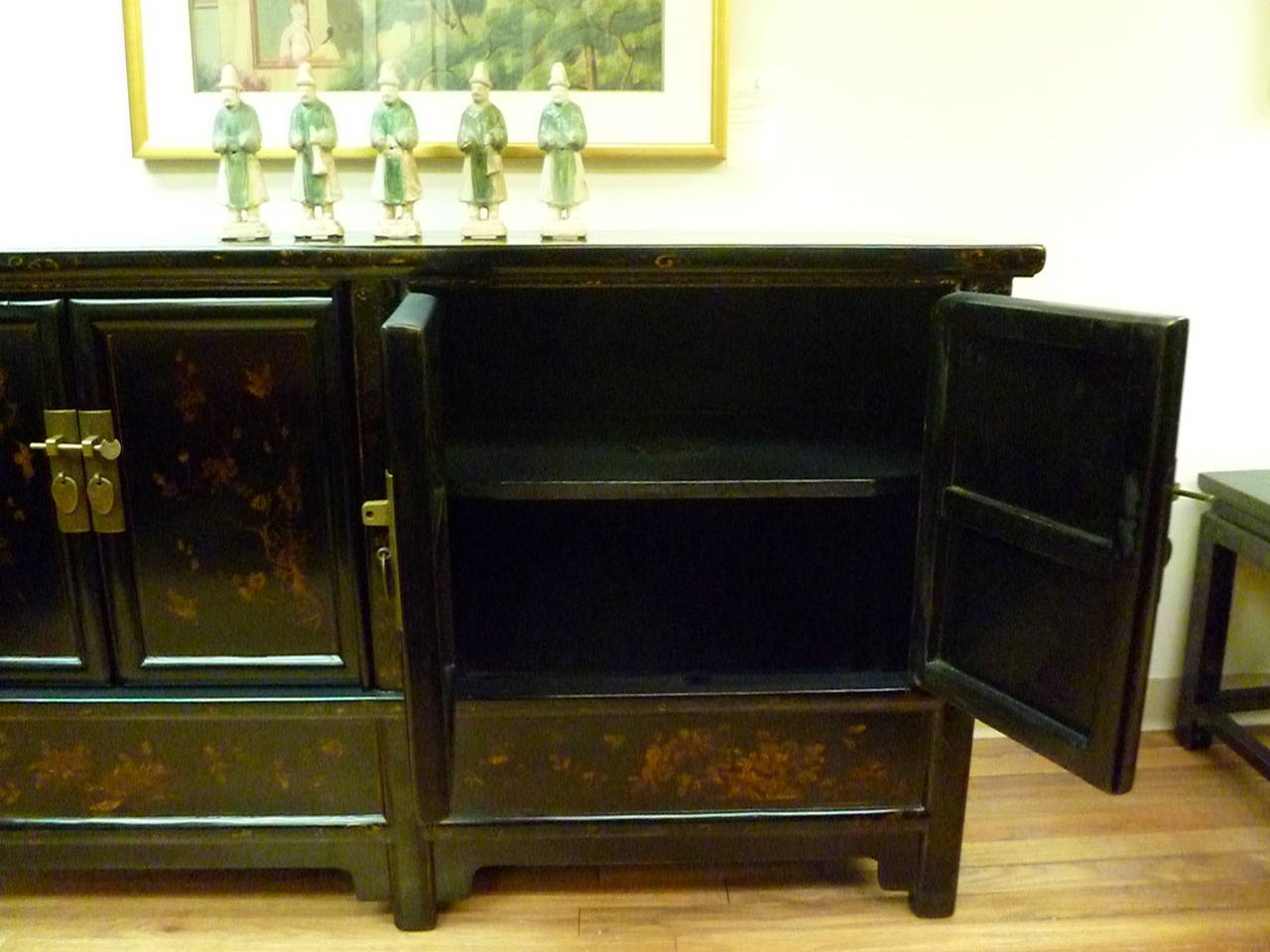 Fine Black Lacquer Sideboard with Gold Gilt Floral Motif 5