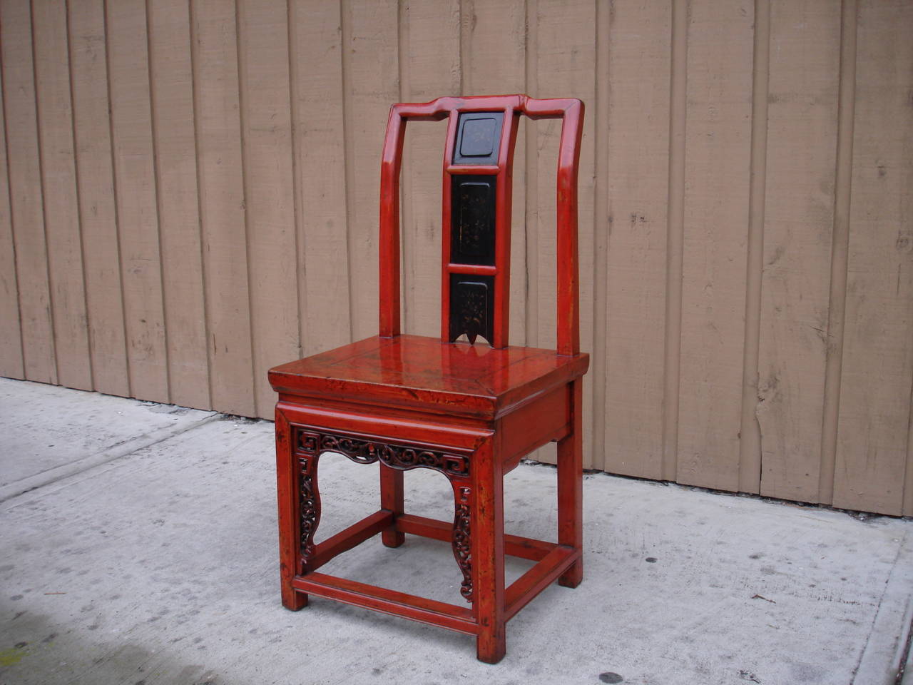 Beautiful red lacquer child chair,  with fine pierce carving and relief carving, 19th century.