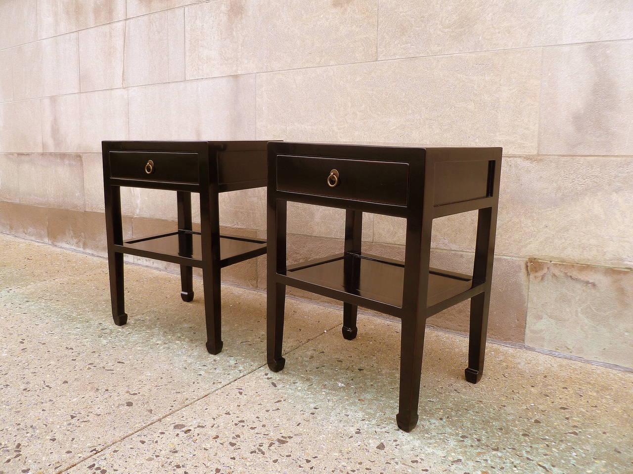 A Pair of Black Lacquer End Tables with Shelf and Drawer In Excellent Condition In Greenwich, CT