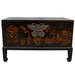 A Fine Black Lacquer Trunk On Base With Golf Gilt Motif 11