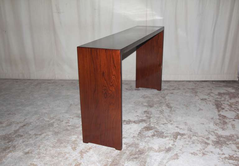 Fine Jumu Console Table In Excellent Condition In Greenwich, CT