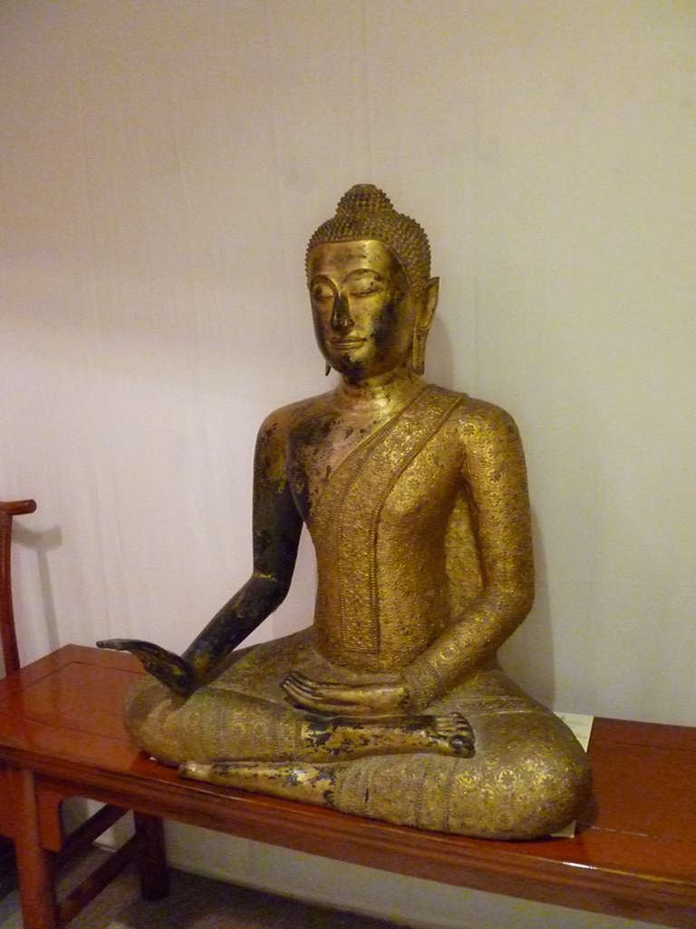 Large Thai Gold Gilt Bronze Statue of a Meditating Buddha 1