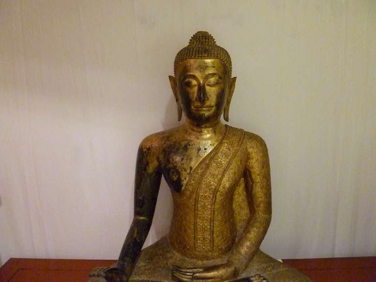 Large Thai Gold Gilt Bronze Statue of a Meditating Buddha 3