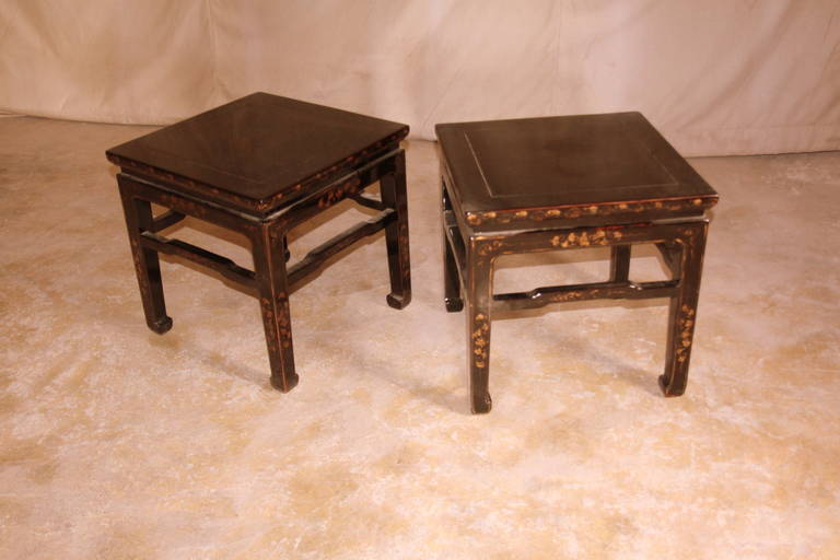 Chinese A Pair of Fine Black Lacquer Square End Tables with Gold Gilt Motif