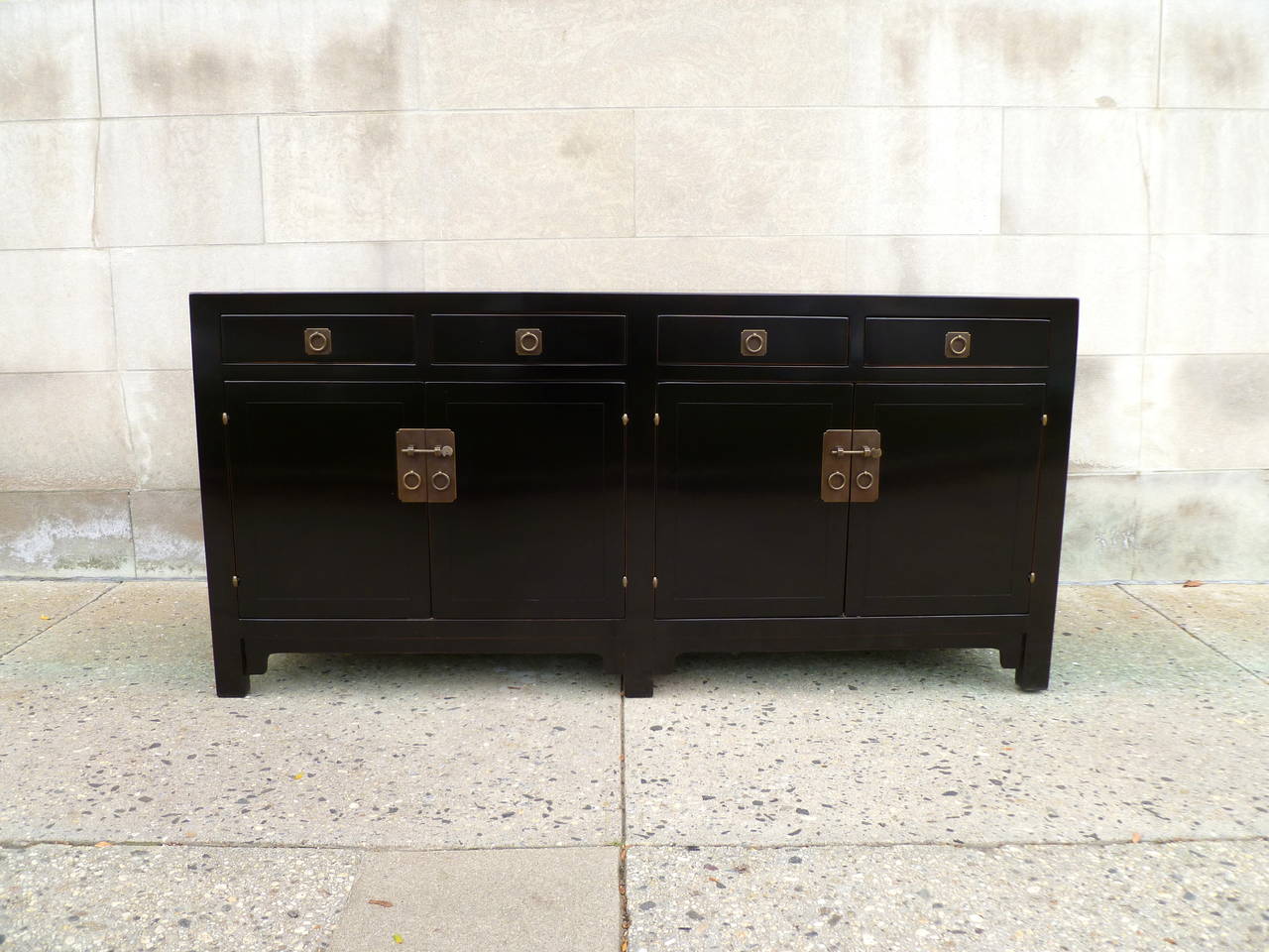 Chinese Fine Black Lacquer Sideboard