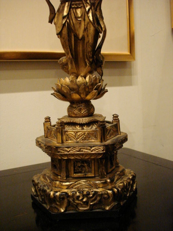 Fine Japanese God Giltwood Buddhisattva Standing on Lotus Base In Good Condition In Greenwich, CT