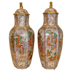 A Pair Hexagonal Porcelain Jars With Covers