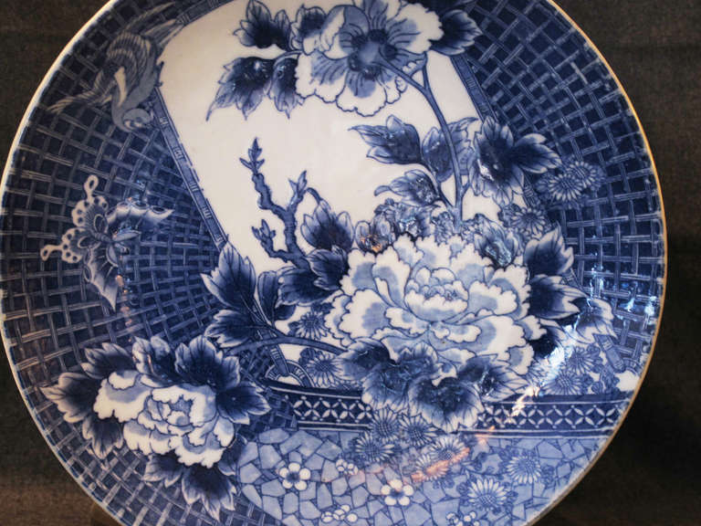 Japanese plate In Good Condition In Hudson, NY