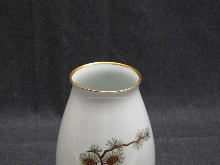 Fukagawa hand painted vase 2