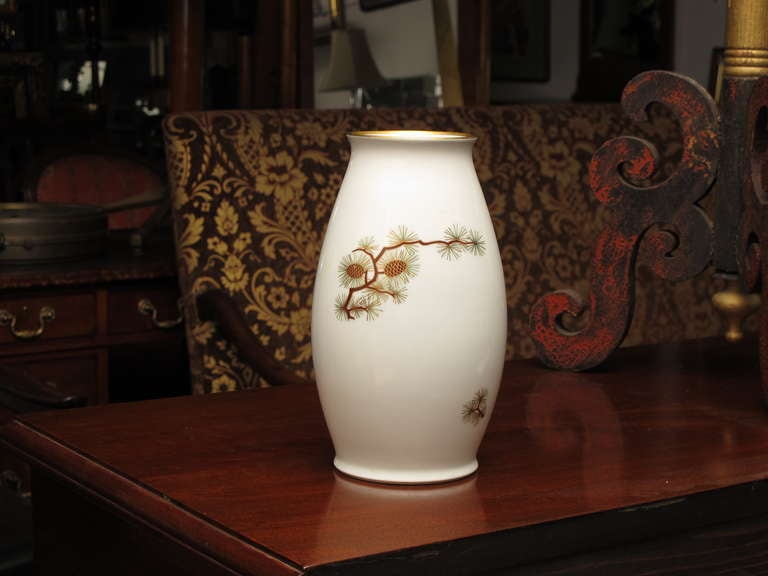 Fukagawa hand painted vase 3