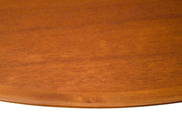 Danish Modern Teak Drop-Leaf Extension Dining Table In Excellent Condition For Sale In New York, NY