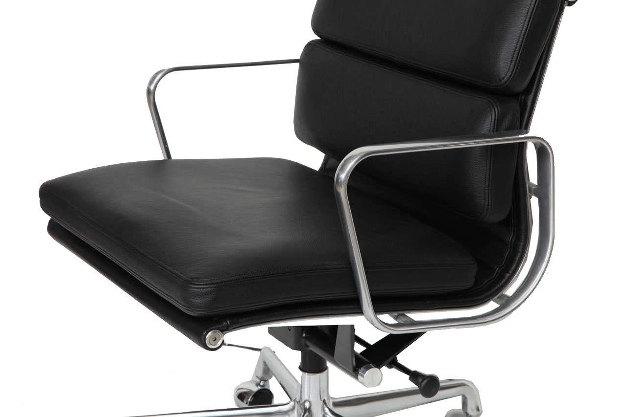 Contemporary Charles Eames Black Leather Soft Pad Chair