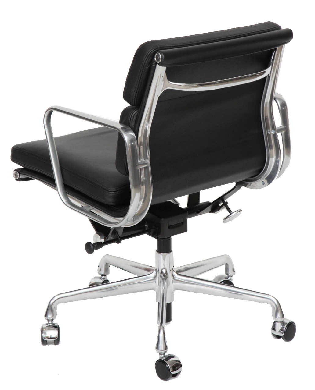 Aluminum Charles Eames Black Leather Soft Pad Chair