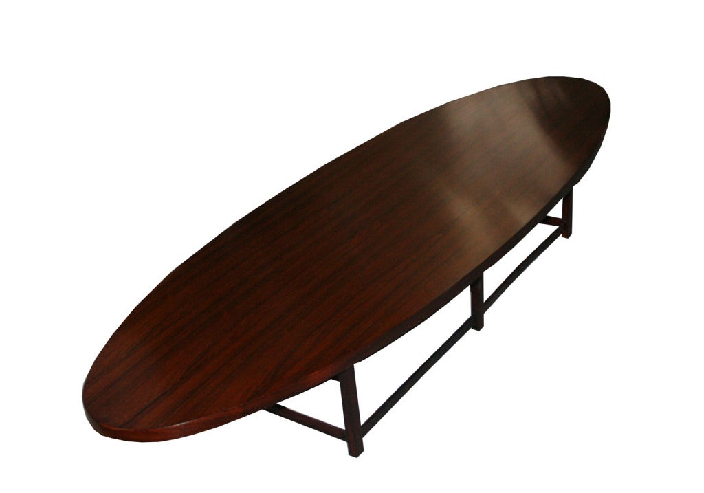 Paul McCobb Rosewood Oval Coffee Table for Lane In Excellent Condition In New York, NY