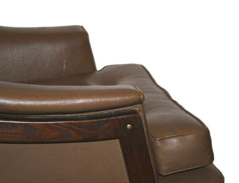 Edward Wormley for Dunbar Tufted Leather Oak Framed Lounge Chair In Good Condition In New York, NY