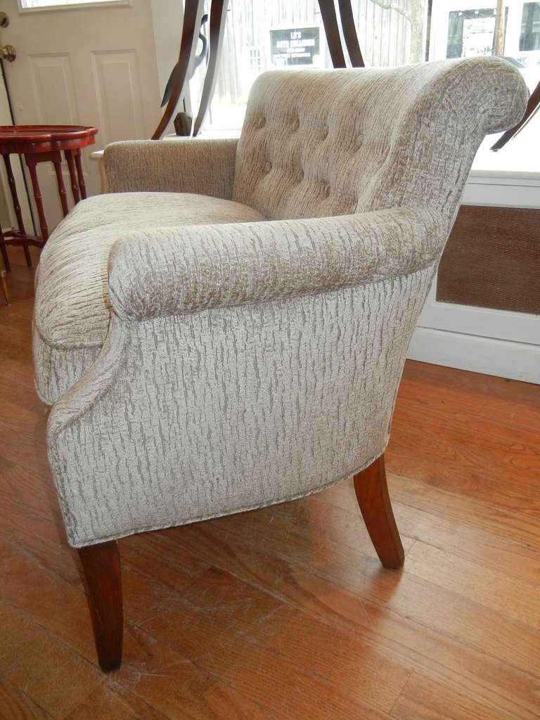 Pair of American Art Deco love seats, with all new upholstery, in a luxurious kravet fabric, ribbed patterned relief chenille. Roiled back and armrests, tufted back. Down and cotton fill pillows, light maple wood frame. Comfortable and beautifully
