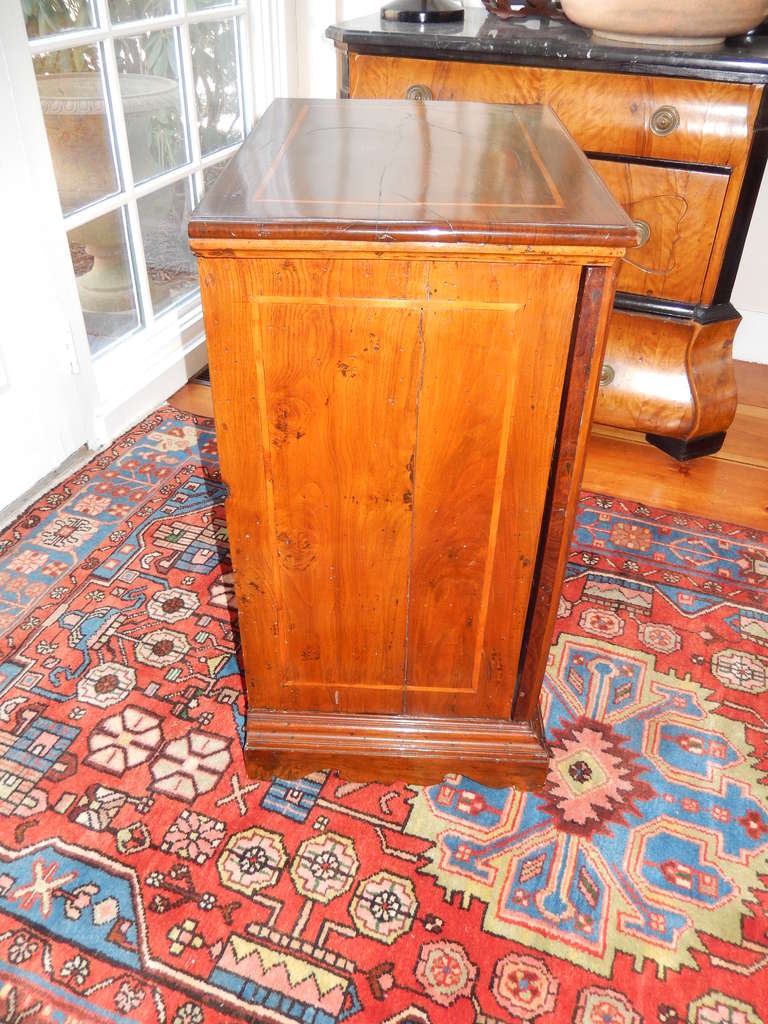 An American 19th Century Bachelor's Chest at 1stDibs