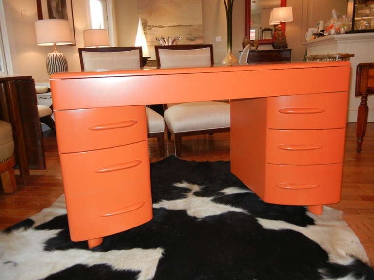 A Retro Bright Orange Danish Modern 1960s Desk In Excellent Condition In Bellport, NY