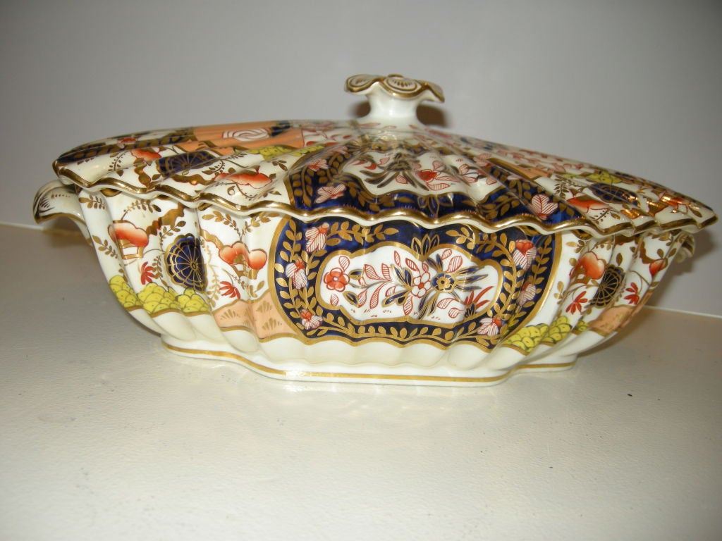 Rare, Pair of  19th century Spode/Copeland Imari Tureens 4