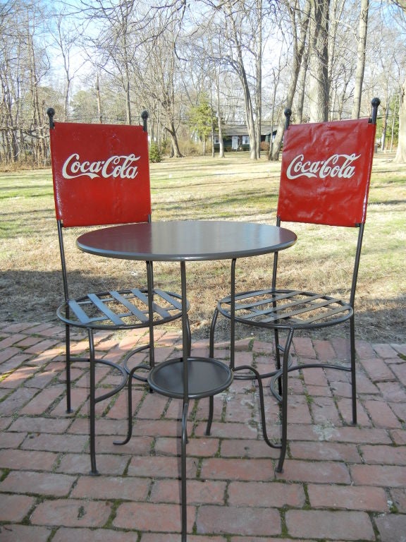 Americana, Coca Cola Bistro Trio.From the Geoffrey Bean Estate<br />
Oyster Bay, NY.