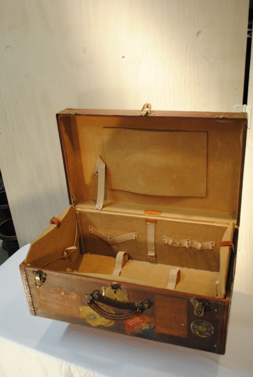 French A Vintage Gentleman's Traveling Case