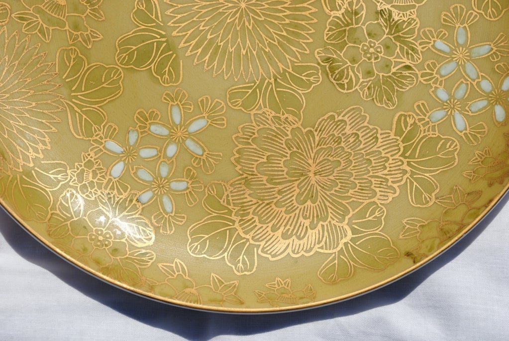 Dorothy Thorpe Chrysanthemum China Group at 1stdibs