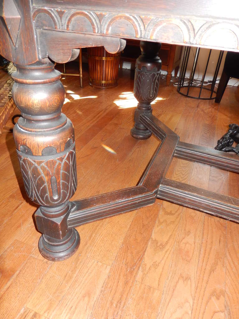American Craftsman Late 19th Century American Oak Dining Room Table