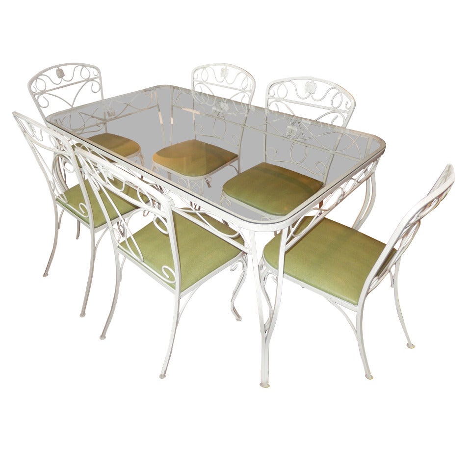 A  Salterini Mid-Century Iron Table & Six Chairs/Garden