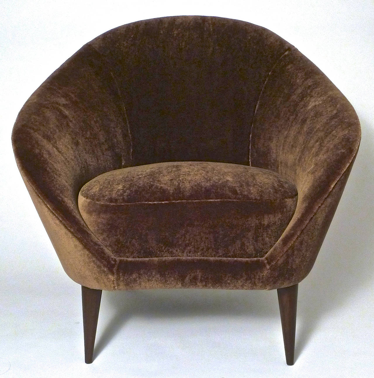 Art Deco Sumptuous 1950s Italian Club Chairs