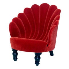 Beautiful Clamshell Chair