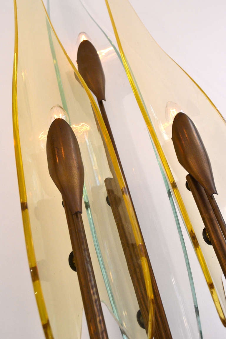 Mid-20th Century Stunning Pair of Dahlia Sconces by Fontana Arte