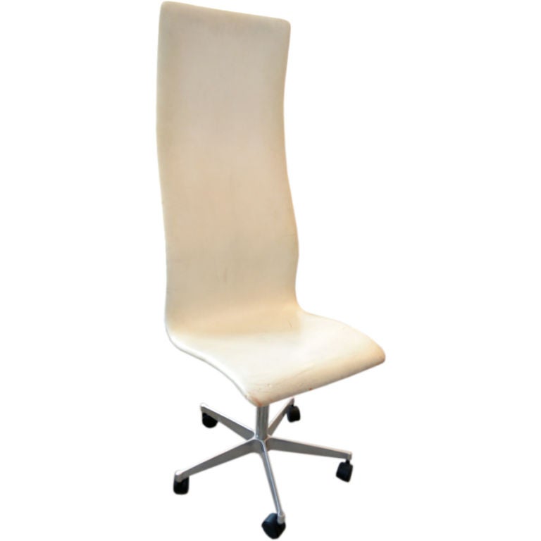 Oxford Highback Chair by Arne Jacobsen For Sale at 1stdibs