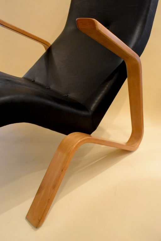 American Original Grasshopper Chair by Eero Saarinen
