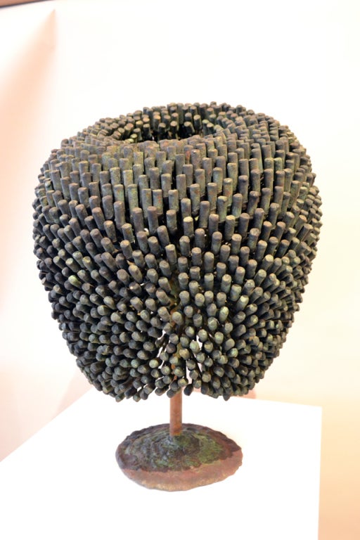 One of Bertoia's best Bush sculptures. Complex, an incredible amount of work
went into the creation of this Bush form.
One of Harry's best!