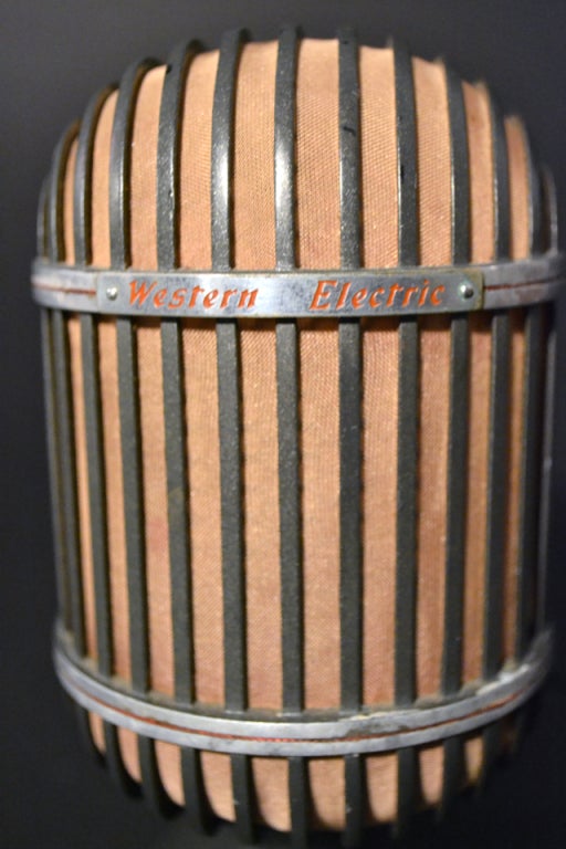 microphone 1930