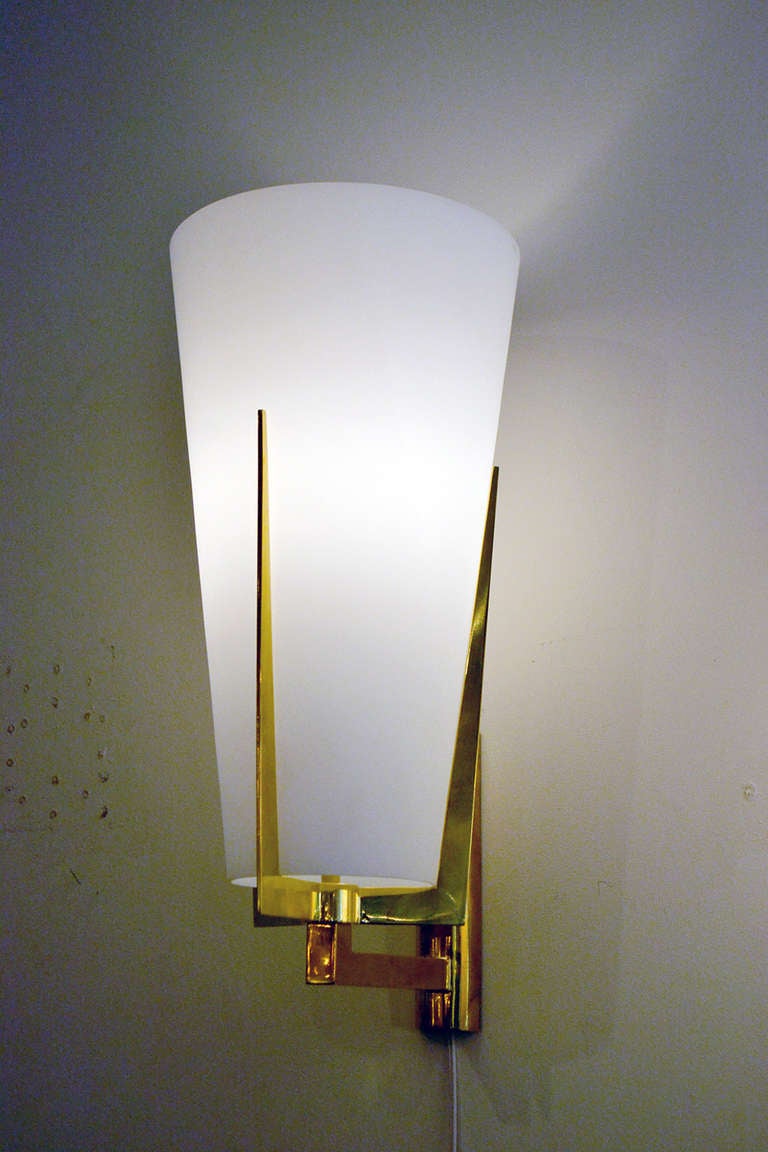 Elegant Pair of Cone Sconces in the Style of Stilnovo