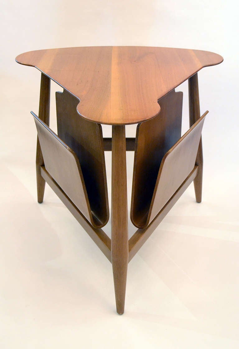 Handsome Magazine Table by Dunbar In Excellent Condition In New York, NY