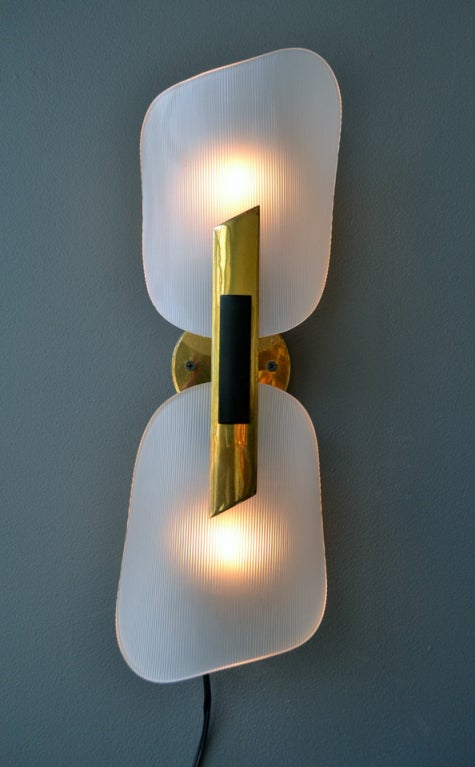 Elegant Pair of Wall Sconces by Stilnovo